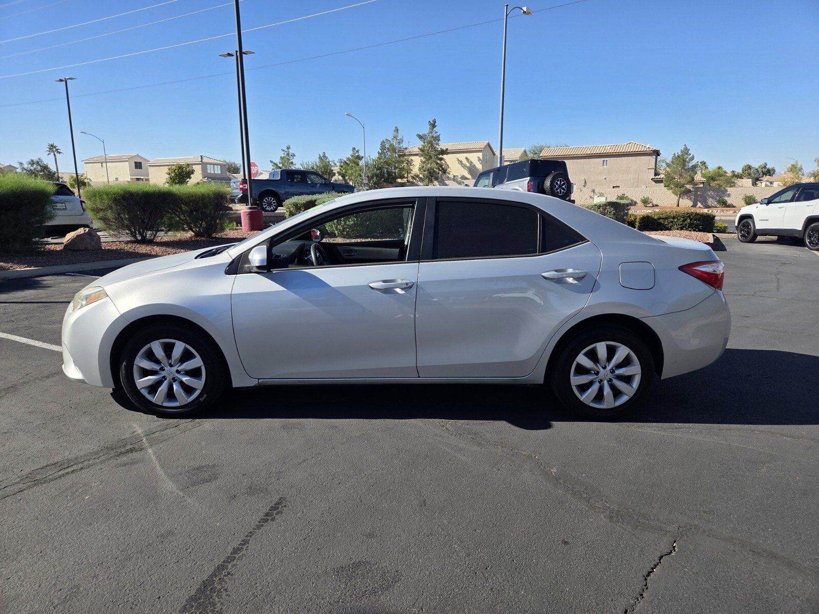 Used 2015 Toyota Corolla LE image 3
