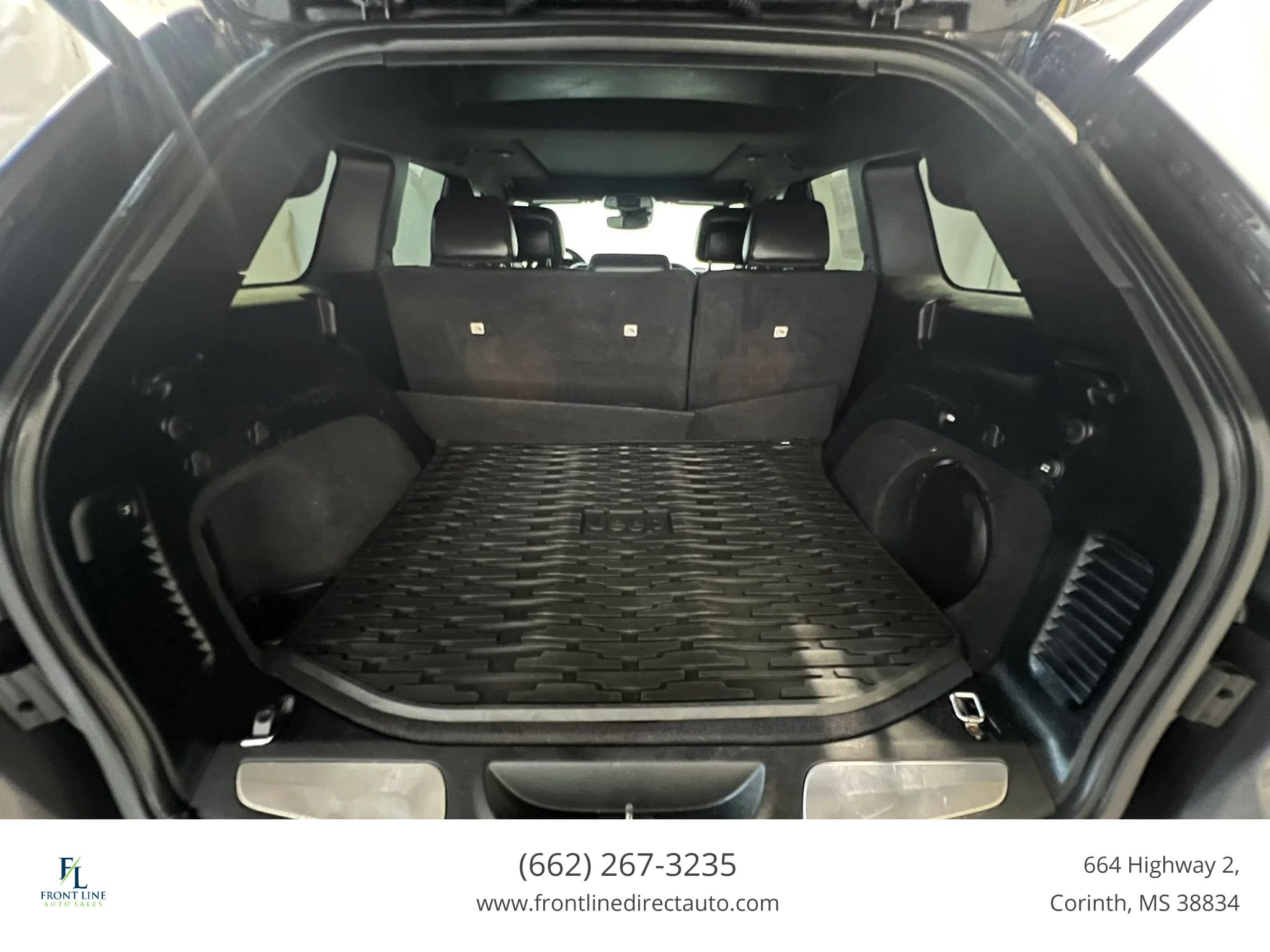 Used 2017 Jeep Grand Cherokee SRT w/ Trailer Tow Group IV AWD/4WD image 24
