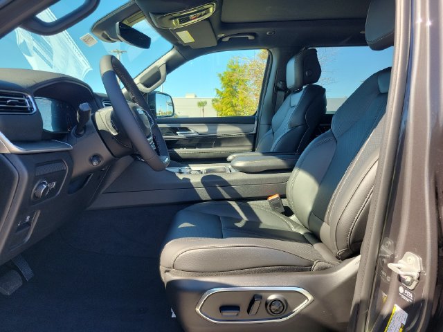 New 2027 Jeep Grand Wagoneer 4WD w/ Premium Group I image 22