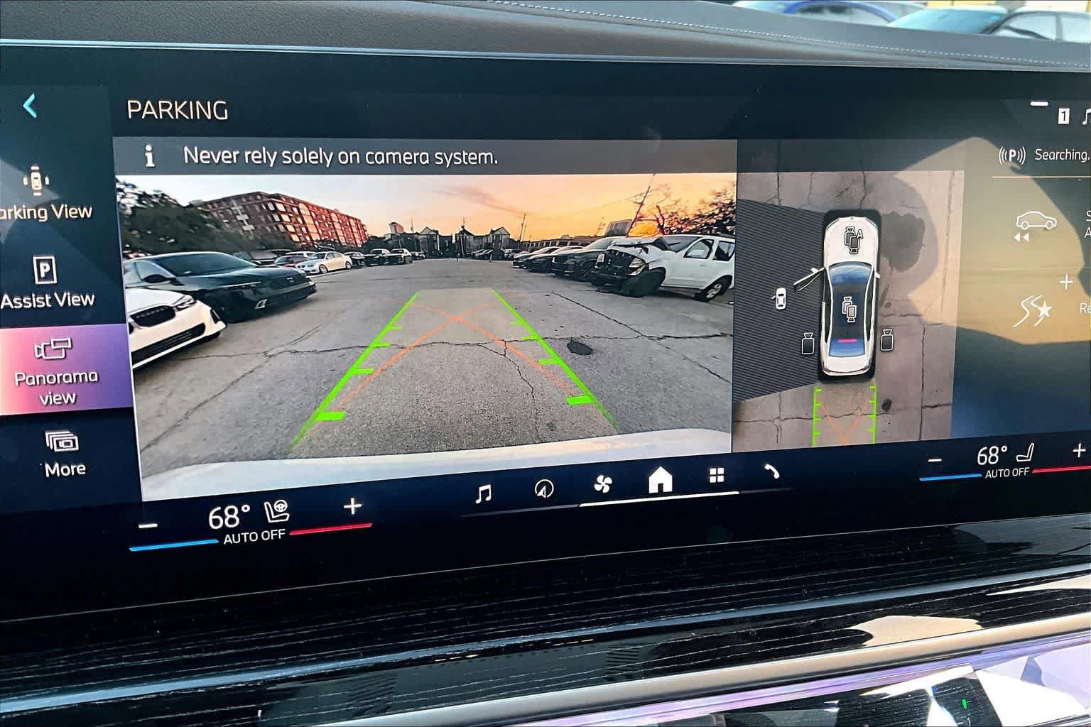 Used 2025 BMW i7 eDrive50 w/ M Sport Package image 25