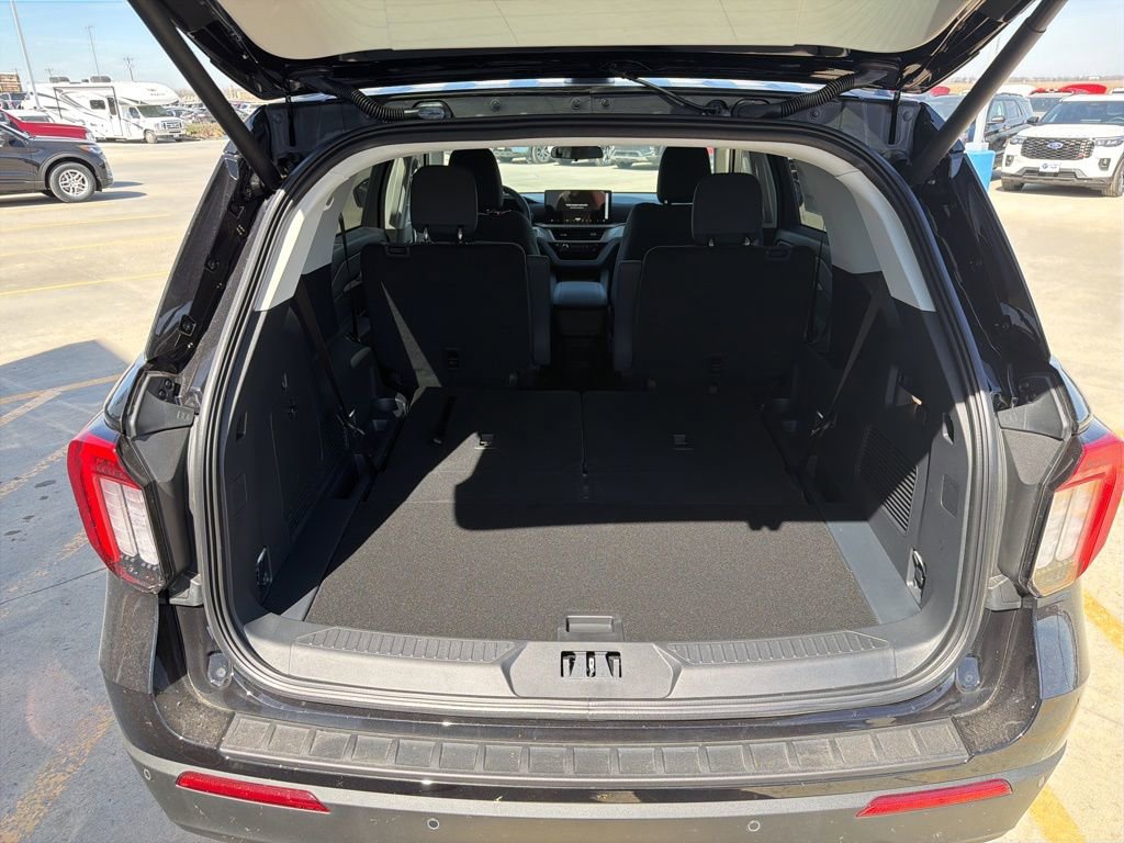 New 2026 Ford Explorer Active AWD/4WD image 23