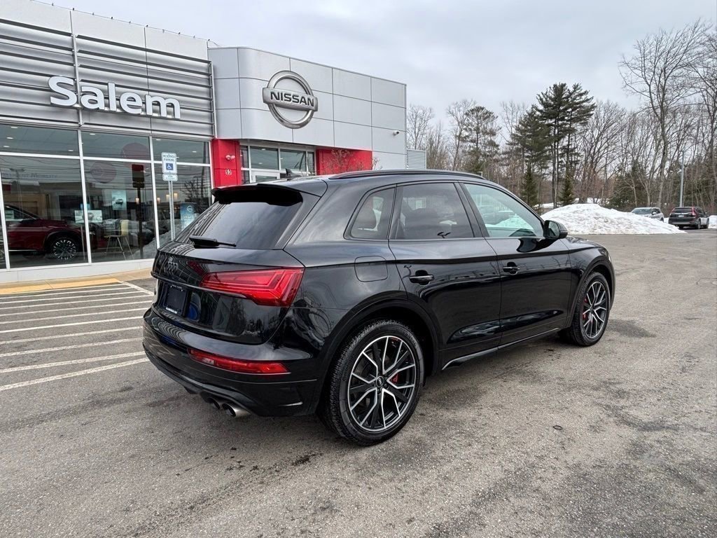 Used 2024 Audi SQ5 Premium Plus w/ Premium Plus Package image 3