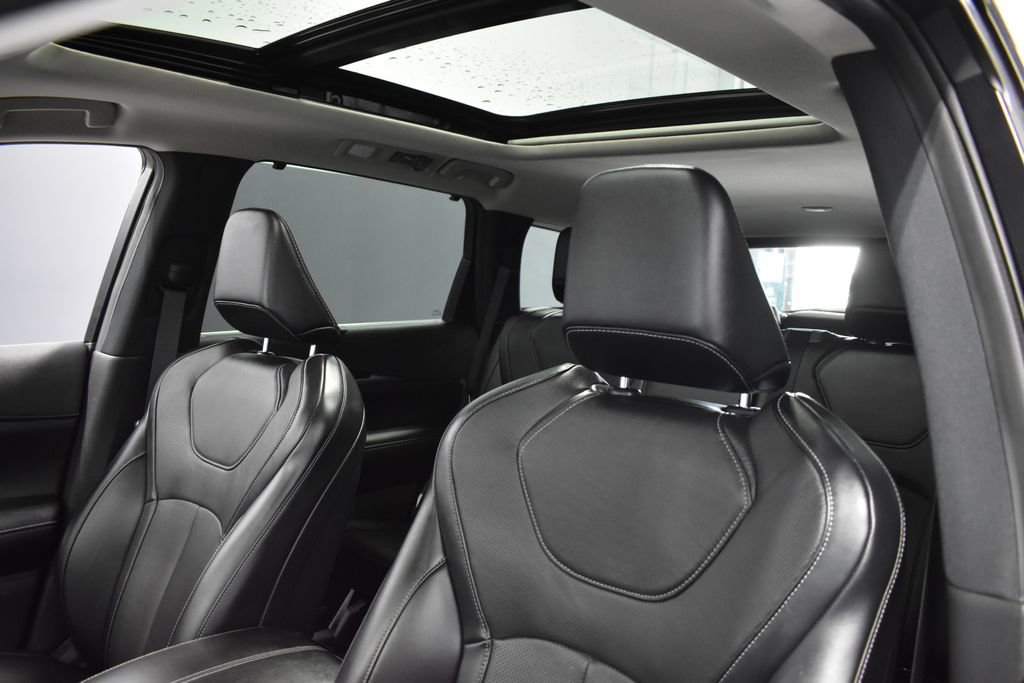 Used 2023 INFINITI QX60 Sensory AWD/4WD image 17