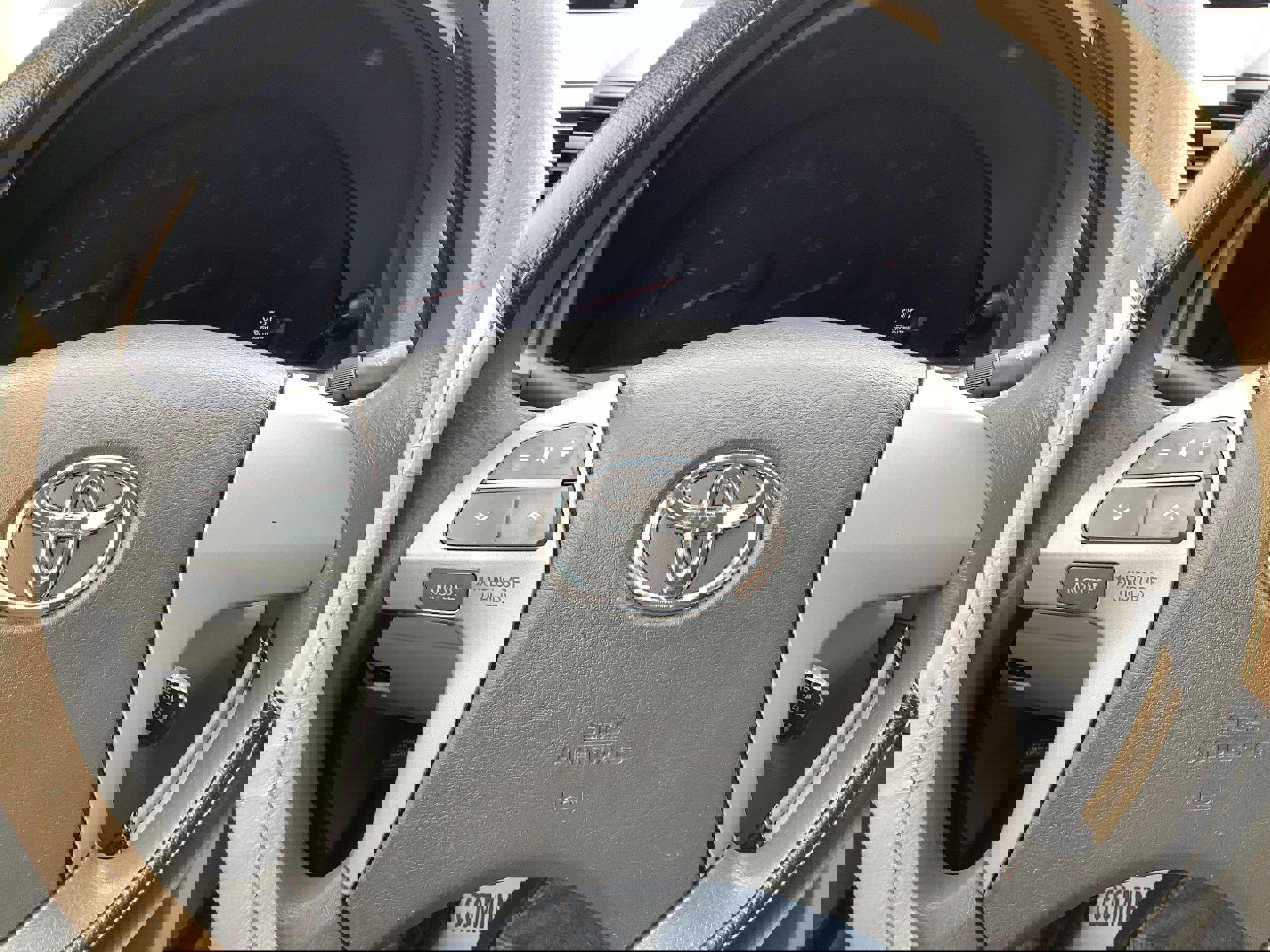 Used 2011 Toyota Camry LE image 17