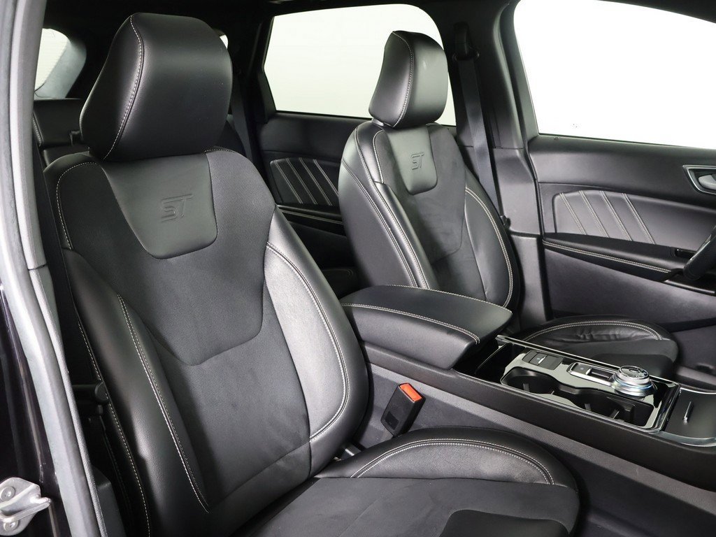 Used 2020 Ford Edge ST w/ Cold Weather Package image 29