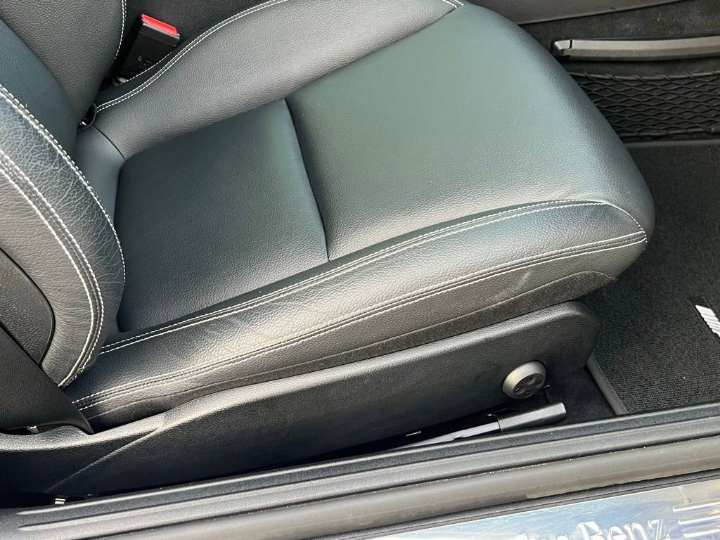 Used 2018 Mercedes-Benz SLC 300 image 13