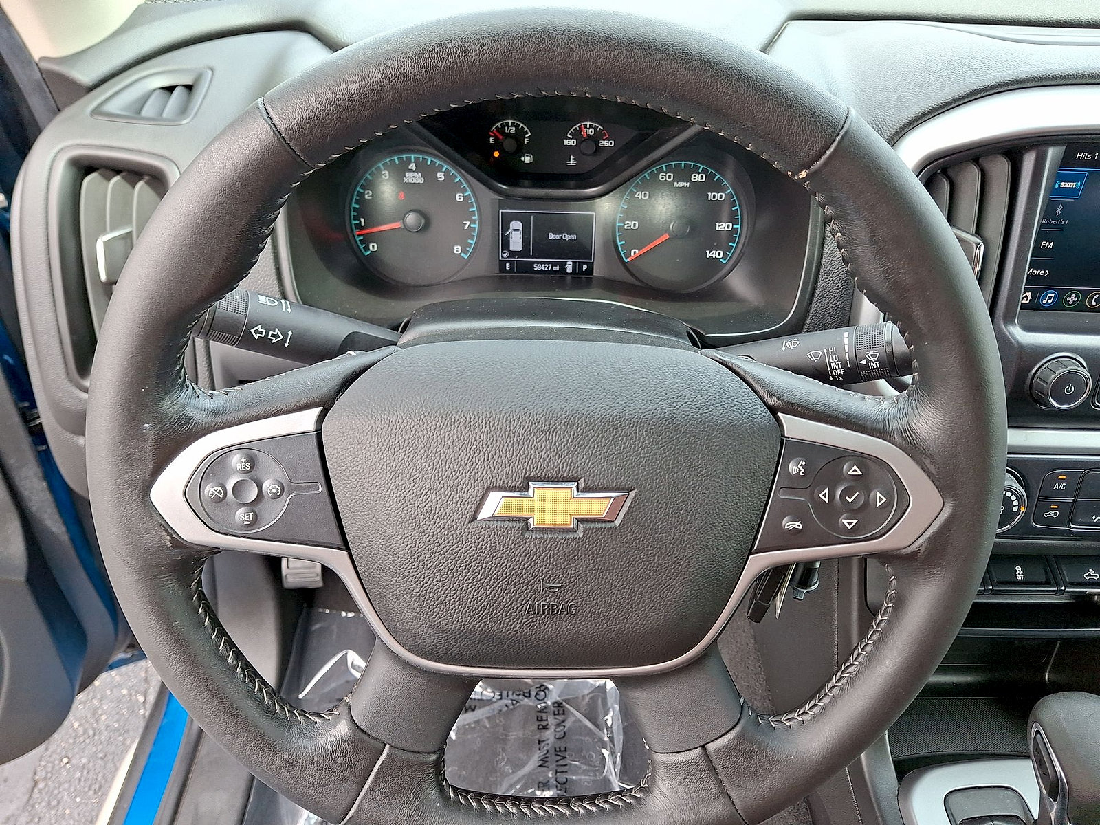 Used 2022 Chevrolet Colorado LT w/ LT Convenience Package AWD/4WD image 16