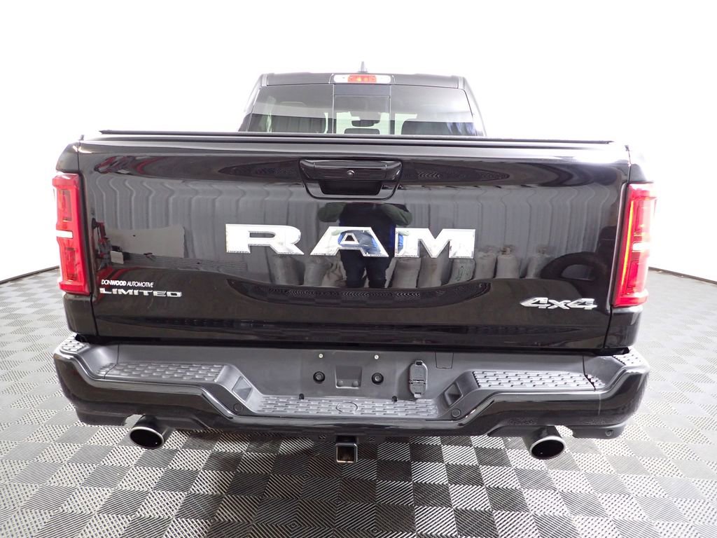 Used 2025 RAM 1500 Limited w/ Trailer Tow Group image 13