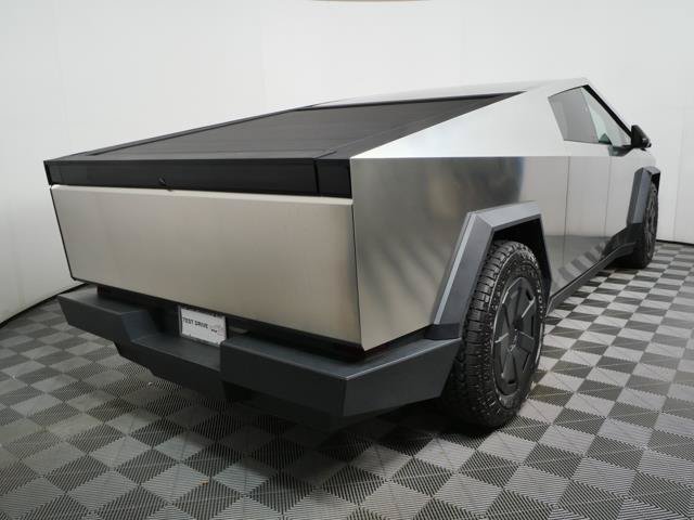 Used 2025 Tesla Cybertruck AWD Crew Cab image 3