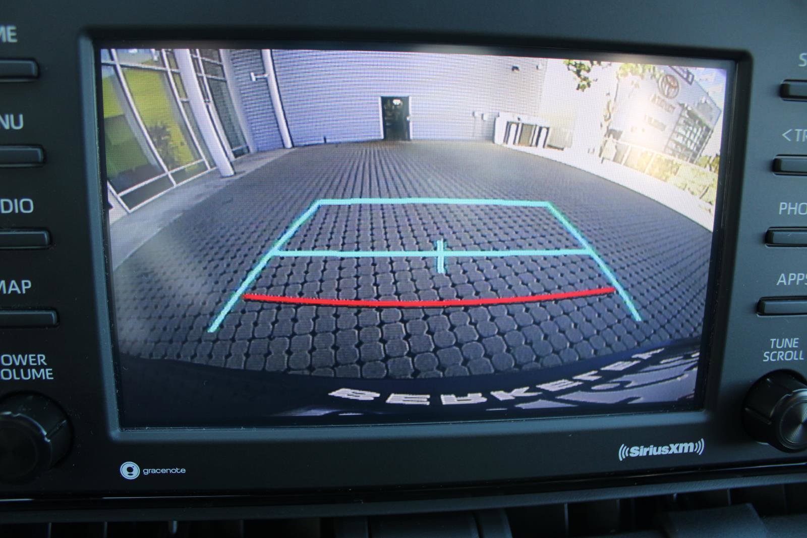 Used 2021 Toyota RAV4 AWD Hybrid image 17