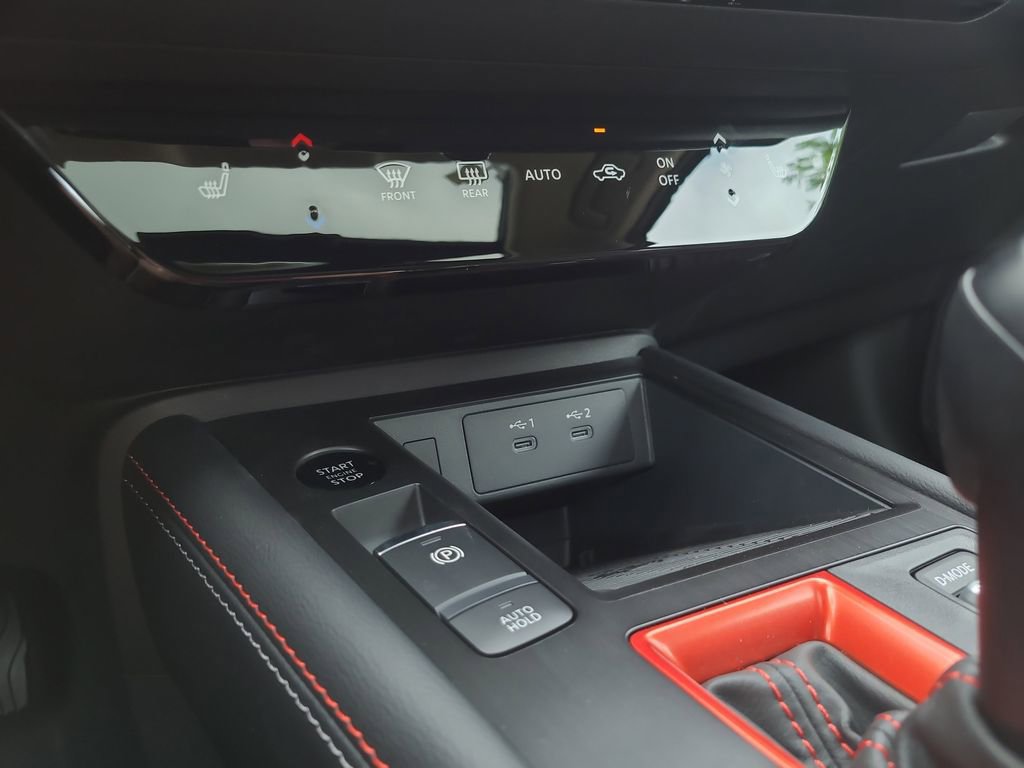 New 2026 Nissan Kicks SR FWD image 19