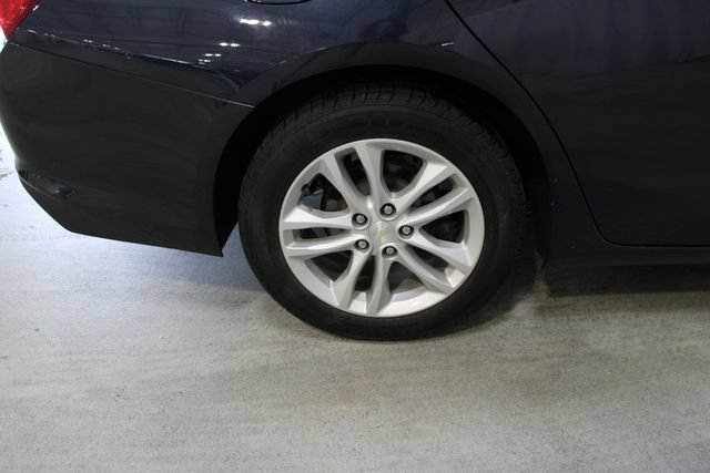 Used 2016 Chevrolet Malibu LT FWD image 31