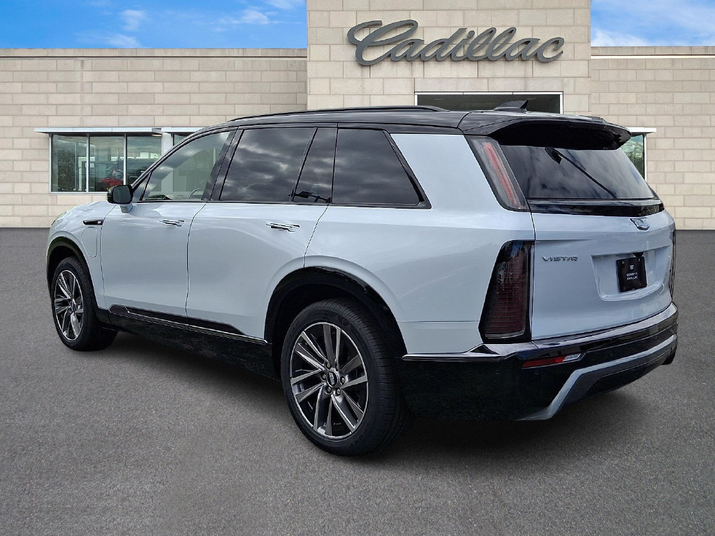 New 2027 Cadillac Vistiq Luxury w/ LPO, Floor Liner Package AWD/4WD image 4