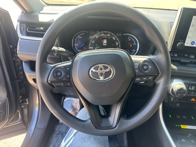 Certified 2025 Toyota RAV4 XLE image 33