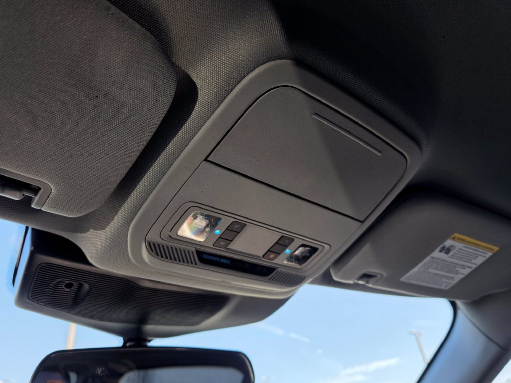 Used 2023 Ford Explorer XLT w/ Equipment Group 202A RWD image 31