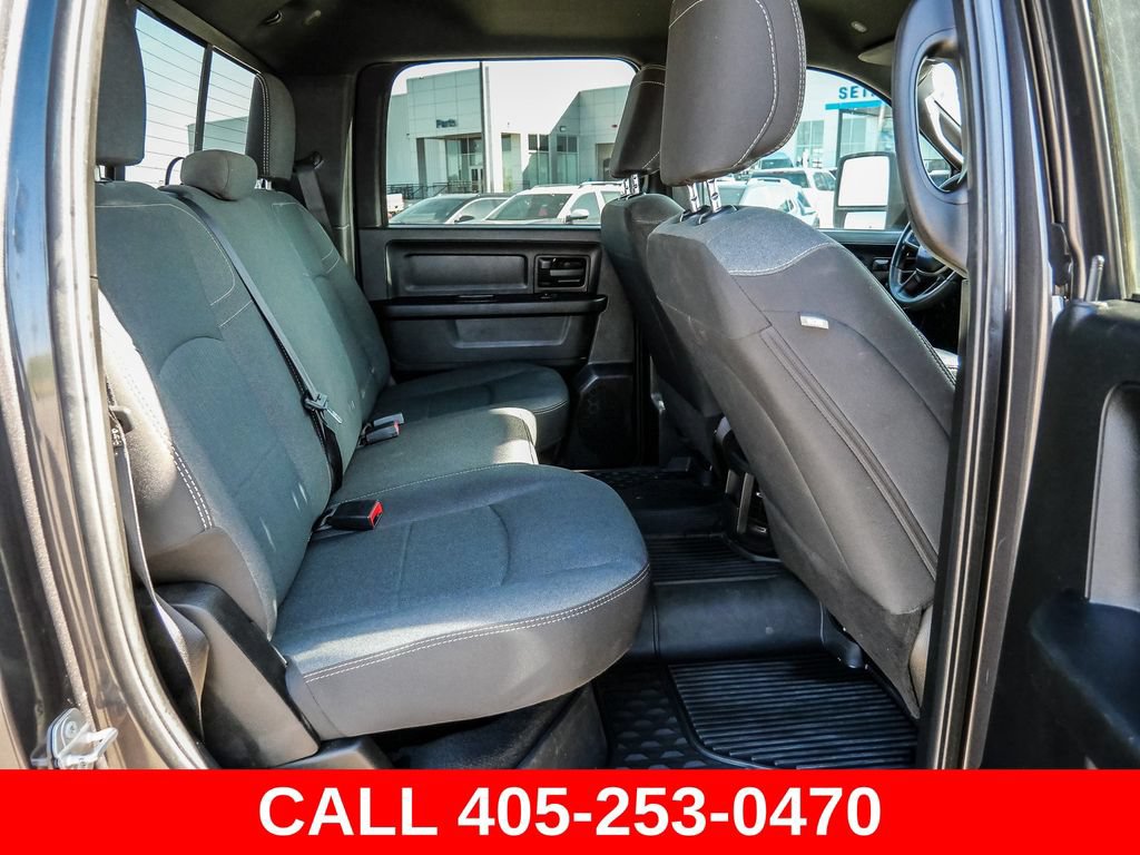 Used 2024 RAM 3500 Tradesman w/ Chrome Appearance Group AWD/4WD image 21