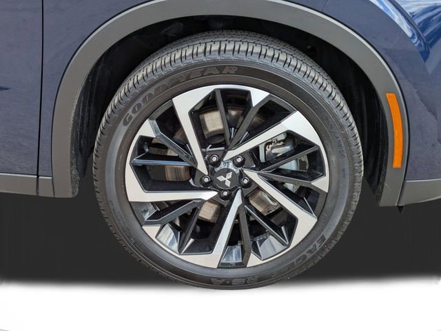Used 2024 Mitsubishi Outlander SE AWD/4WD image 11