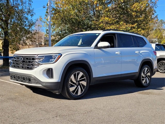 Used 2024 Volkswagen Atlas SE image 4