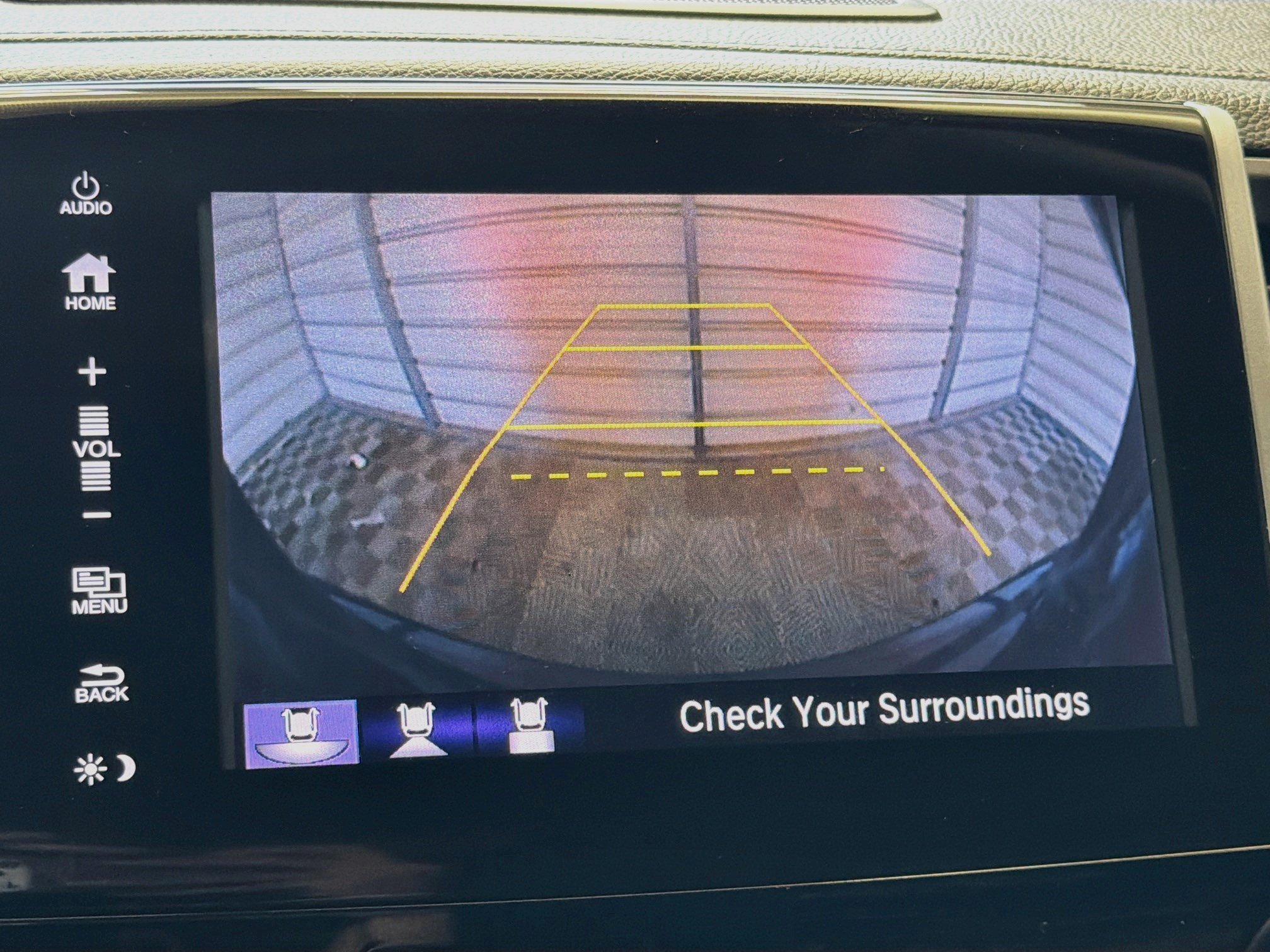 Used 2017 Honda Pilot Touring image 16