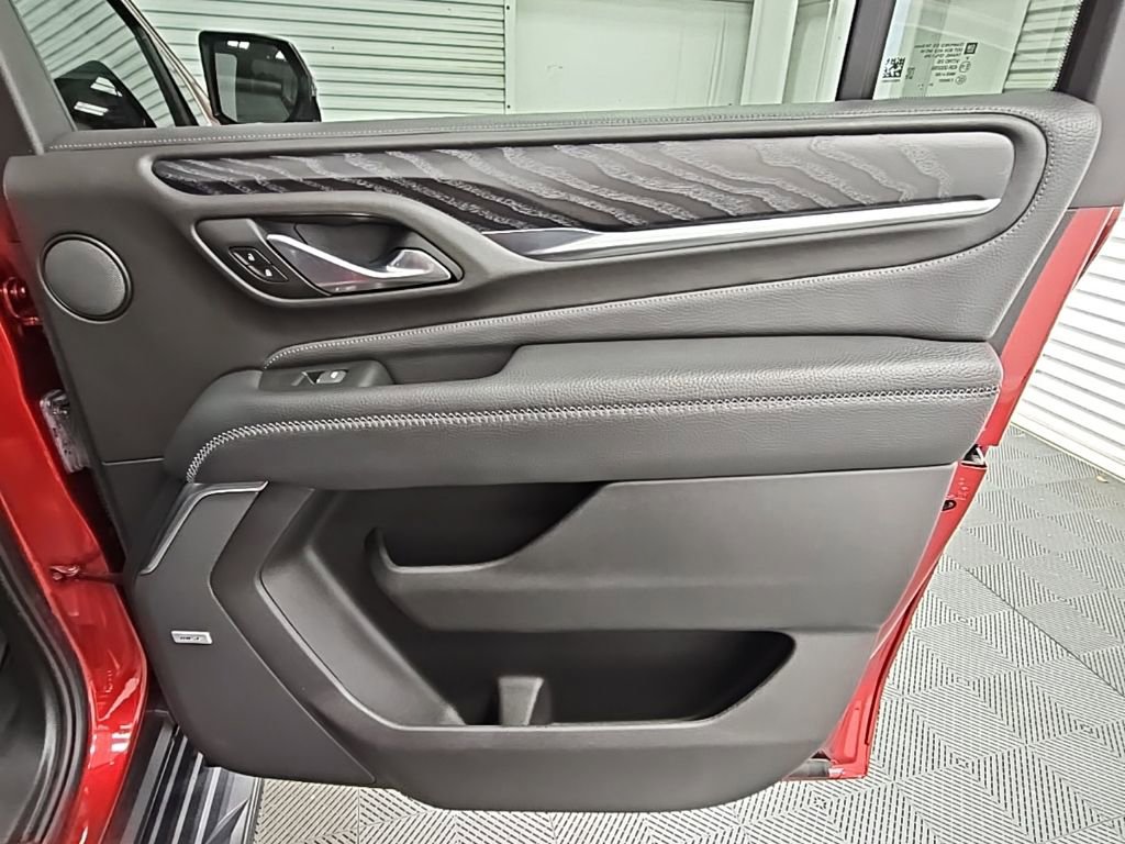 Used 2022 GMC Yukon XL Denali image 43