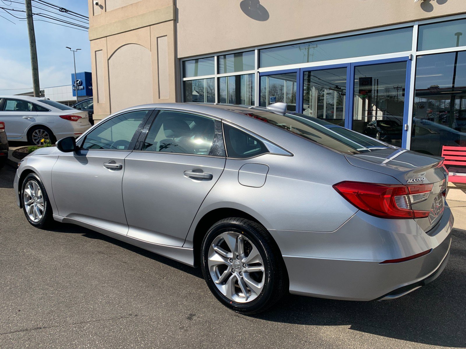 Used 2018 Honda Accord LX image 5