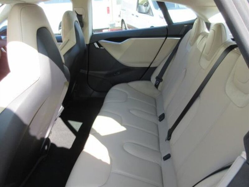 Used 2013 Tesla Model S Performance RWD image 7