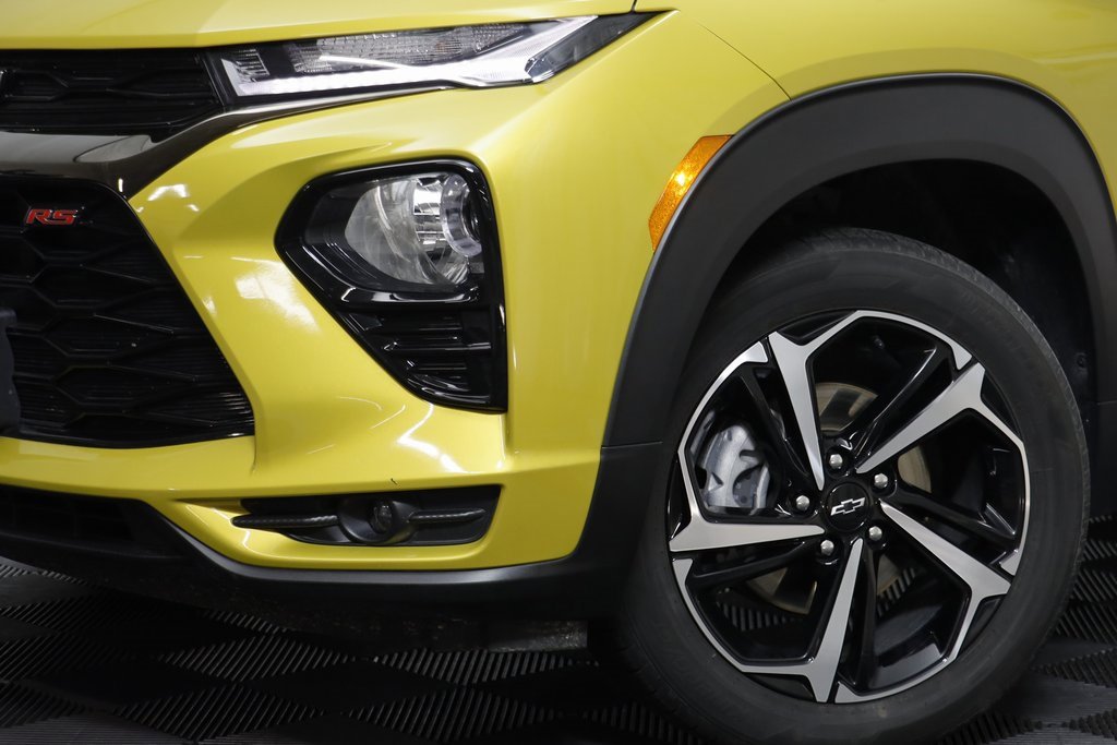 Certified 2023 Chevrolet TrailBlazer RS w/ Sun and Liftgate Package image 3