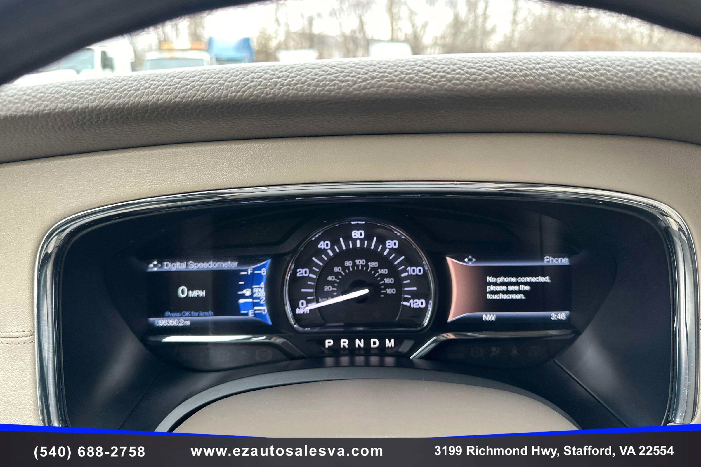 Used 2017 Lincoln Navigator Select image 22