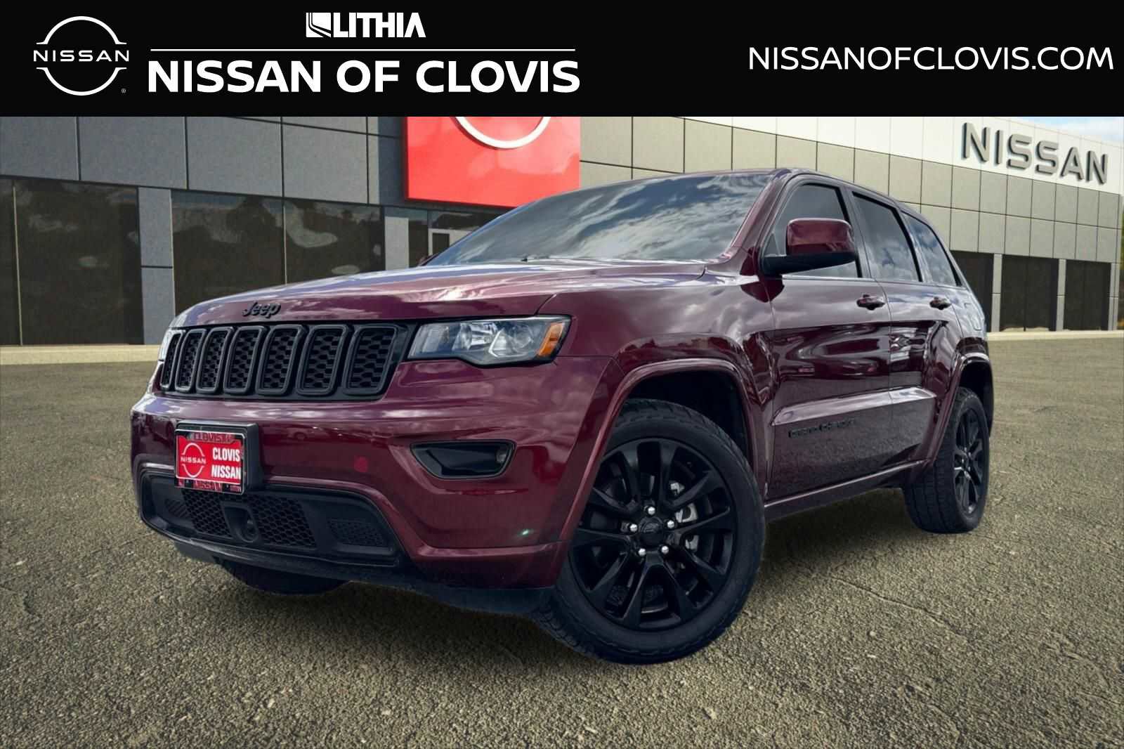 Used 2020 Jeep Grand Cherokee Altitude image 1