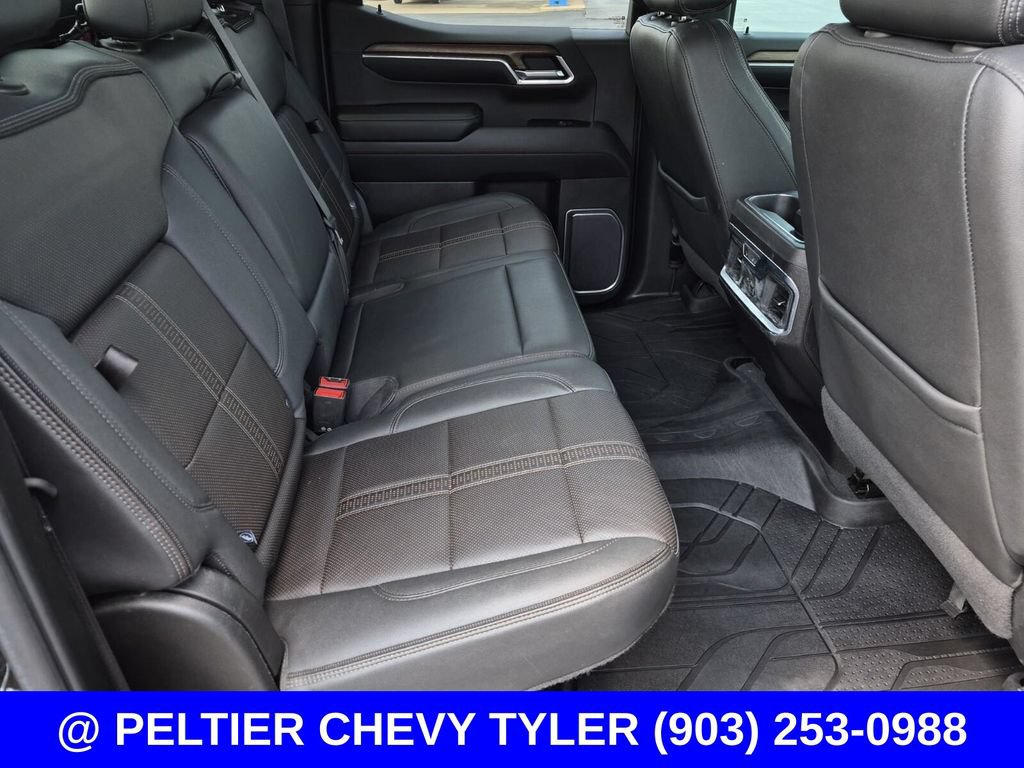 Used 2022 Chevrolet Silverado 1500 High Country w/ High Country Premium Package AWD/4WD image 16