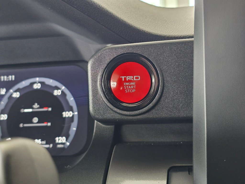 Used 2024 Toyota Tacoma TRD Off-Road AWD/4WD image 27