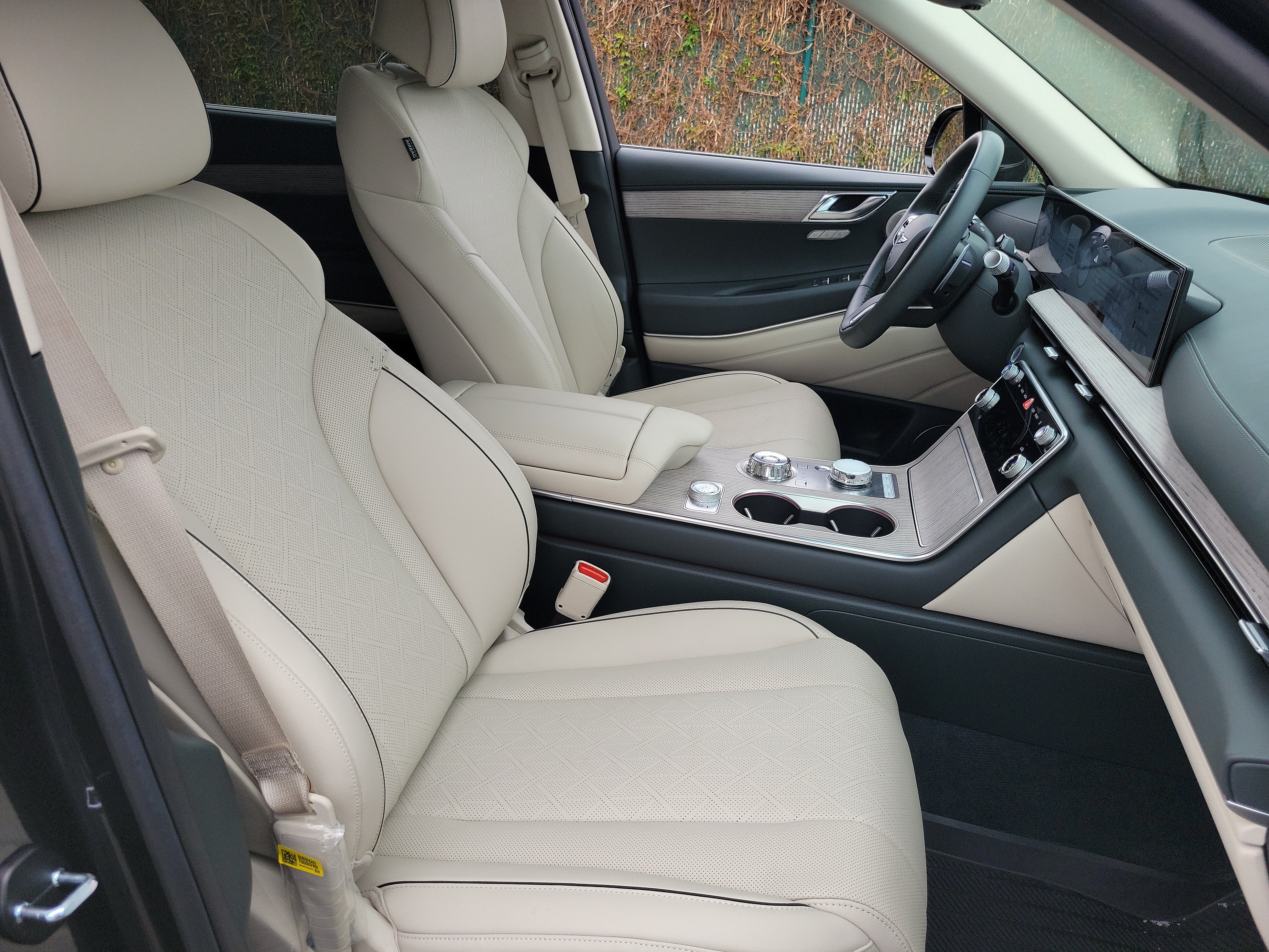 Certified 2026 Genesis GV80 2.5T Advanced AWD/4WD image 22