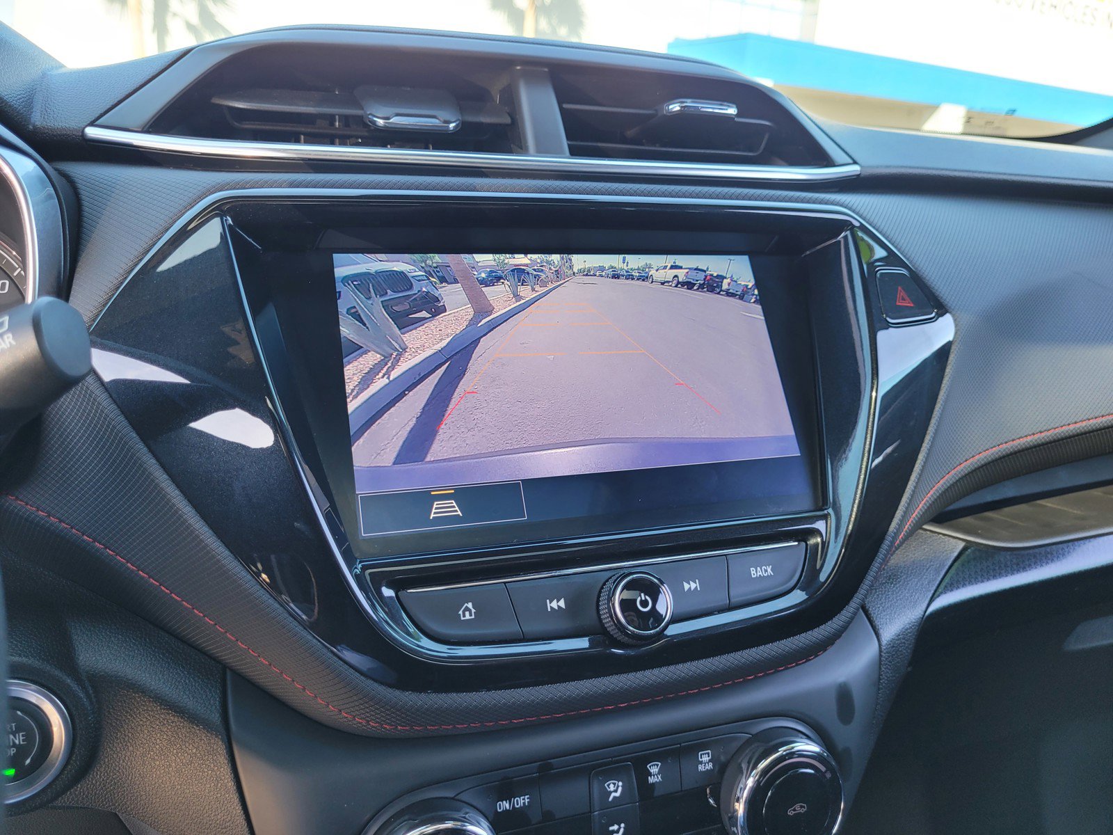 Used 2021 Chevrolet TrailBlazer RS w/ Sun and Liftgate Package image 16