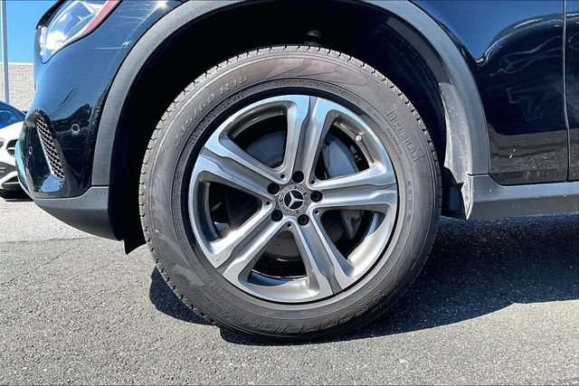 Certified 2022 Mercedes-Benz GLC 300 4MATIC w/ Multimedia Package Lite image 5