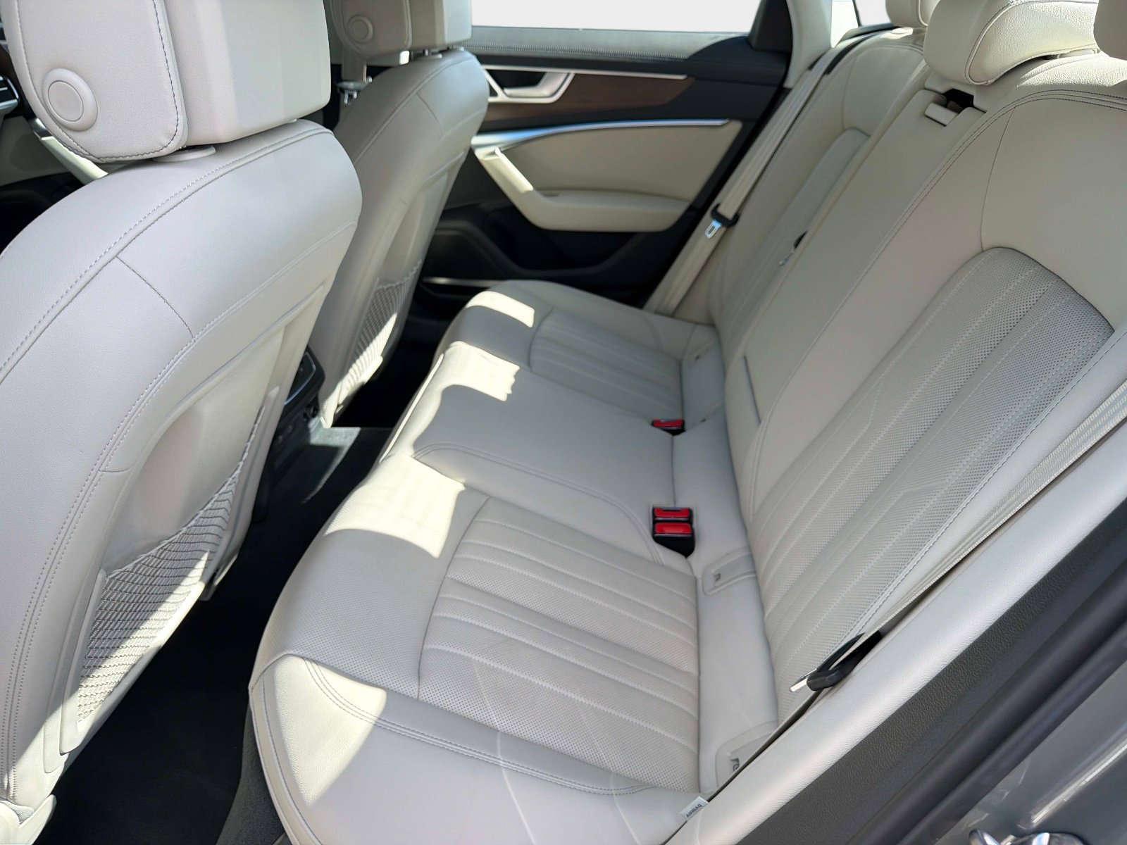 Used 2025 Audi A6 3.0T Premium image 28