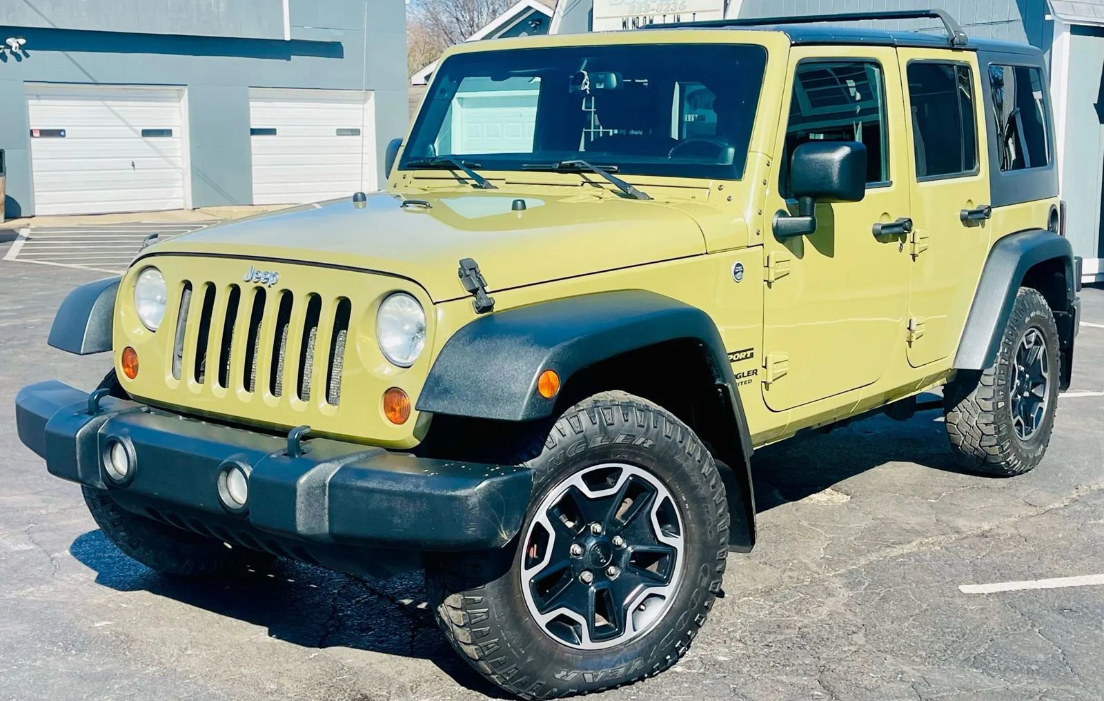 Used 2013 Jeep Wrangler Unlimited Sport image 1