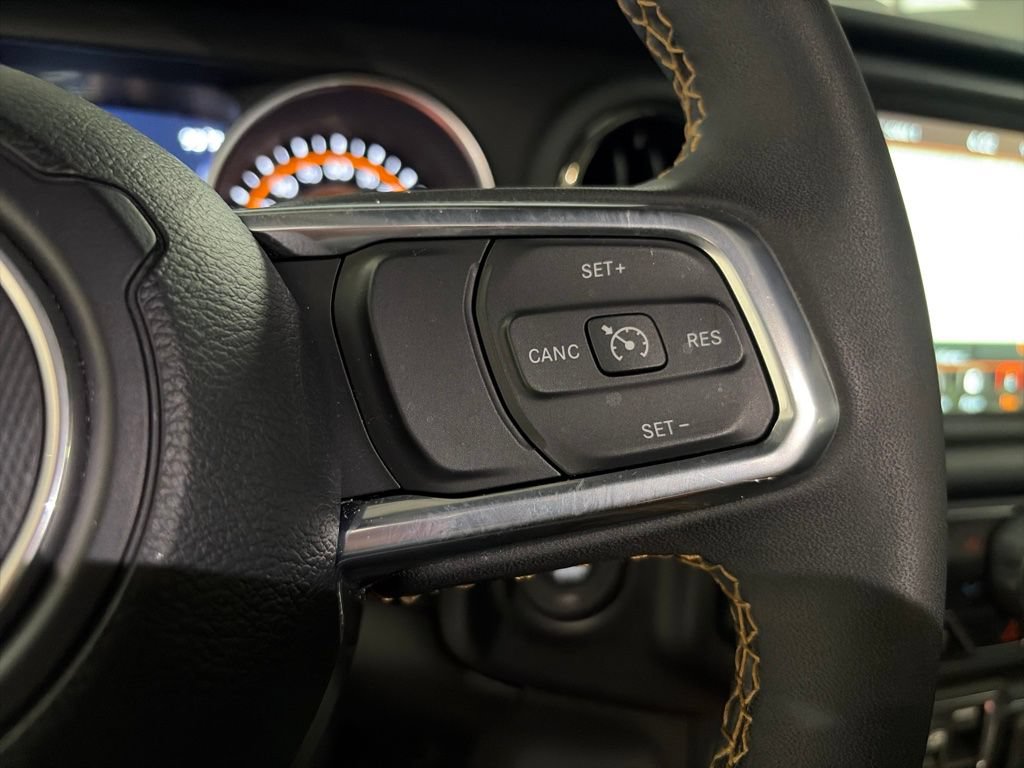 Used 2023 Jeep Wrangler Unlimited Sahara AWD/4WD image 15