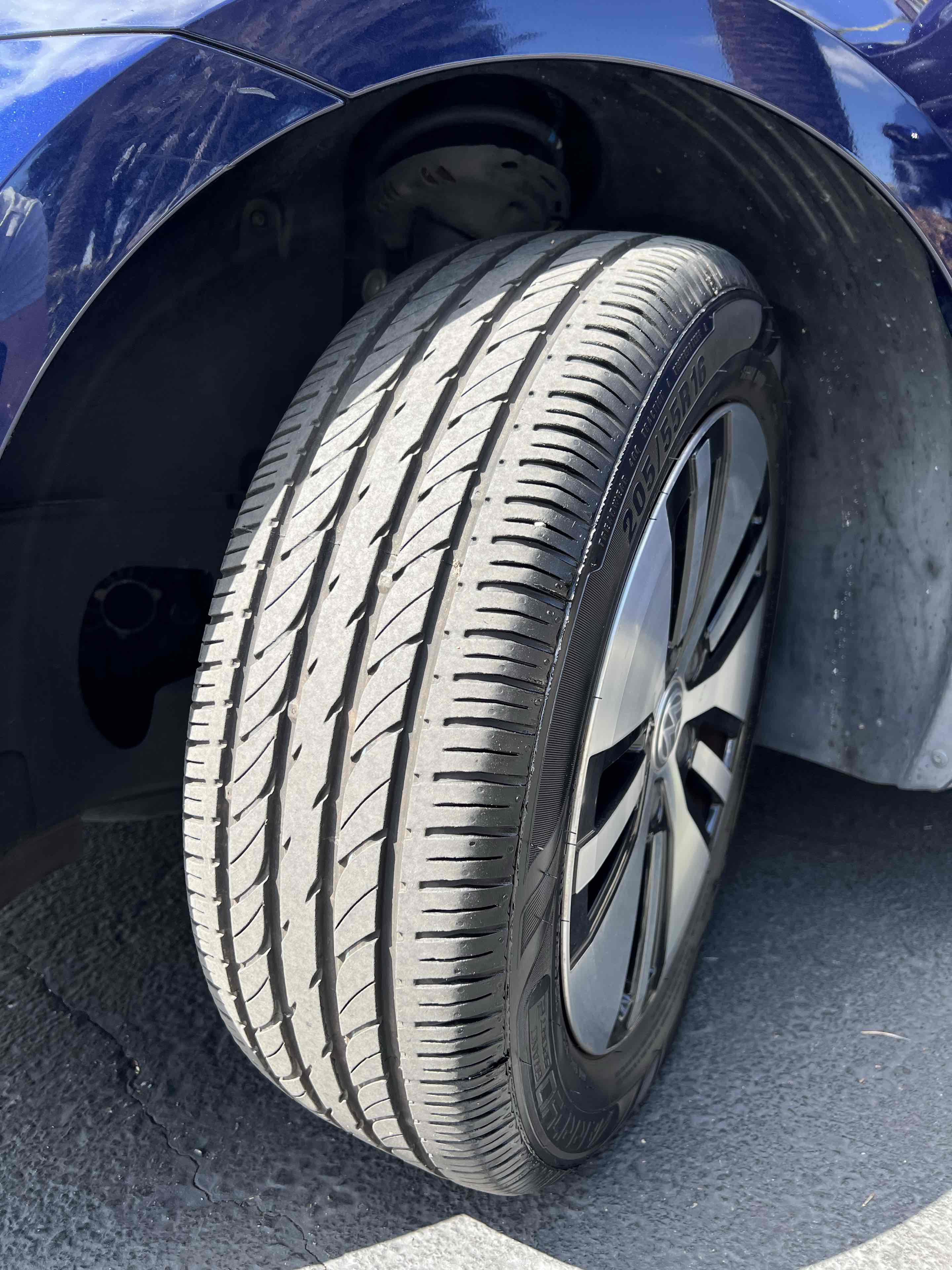 Used 2019 Volkswagen e-Golf SE w/ Driver Assistance Package image 12