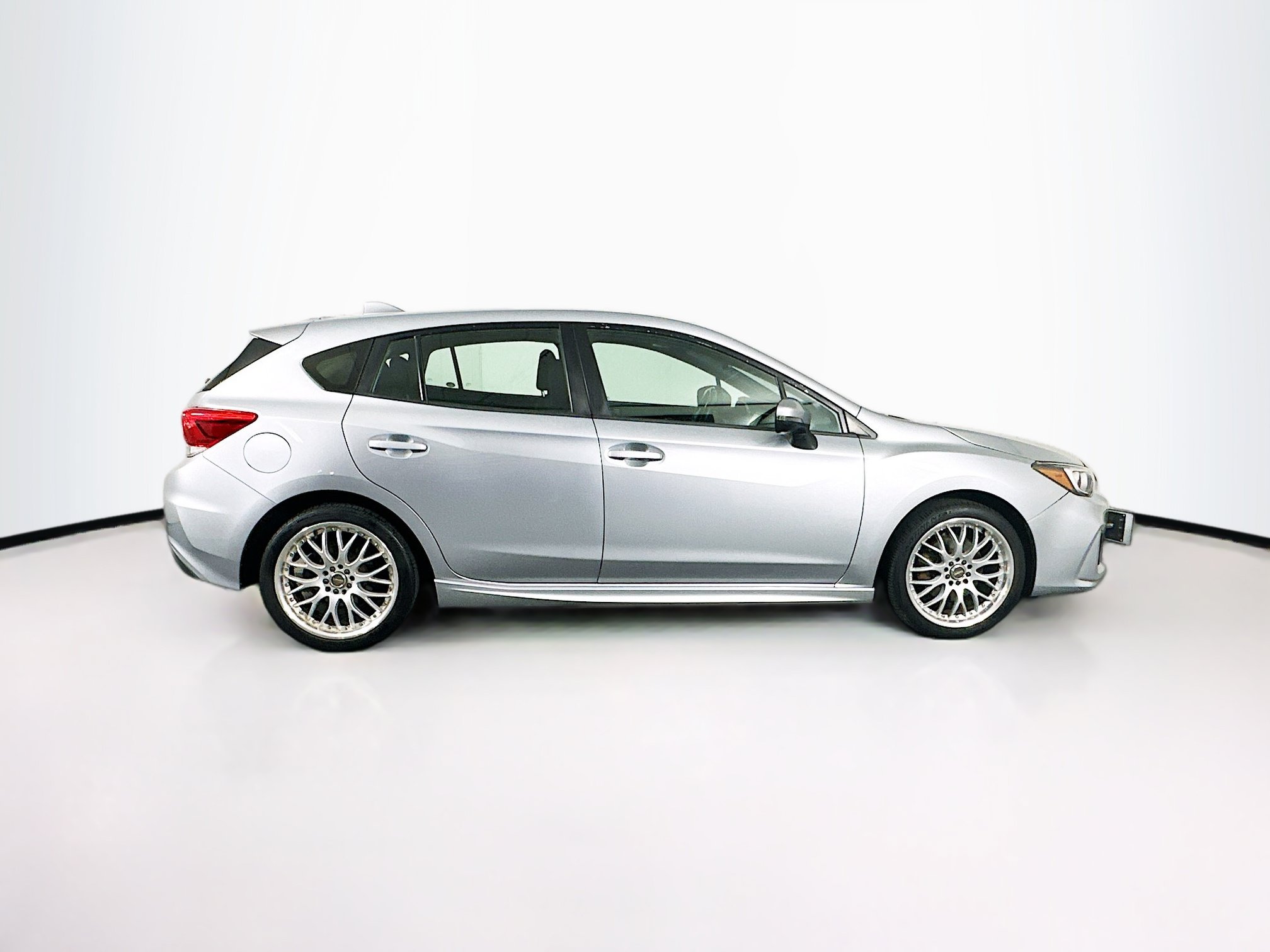 Used 2018 Subaru Impreza 2.0i Sport AWD/4WD image 10