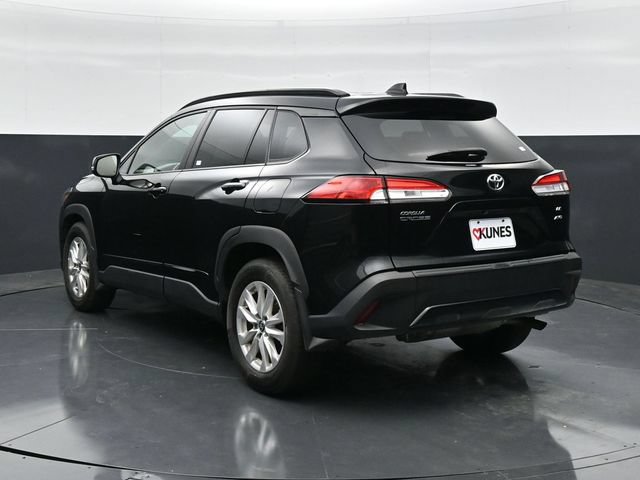 Used 2023 Toyota Corolla Cross LE w/ Moonroof Package AWD/4WD image 8