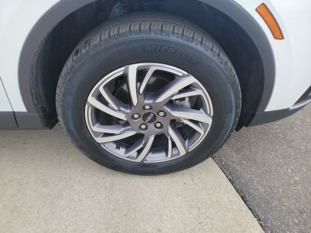 Certified 2024 Lincoln Corsair AWD image 17