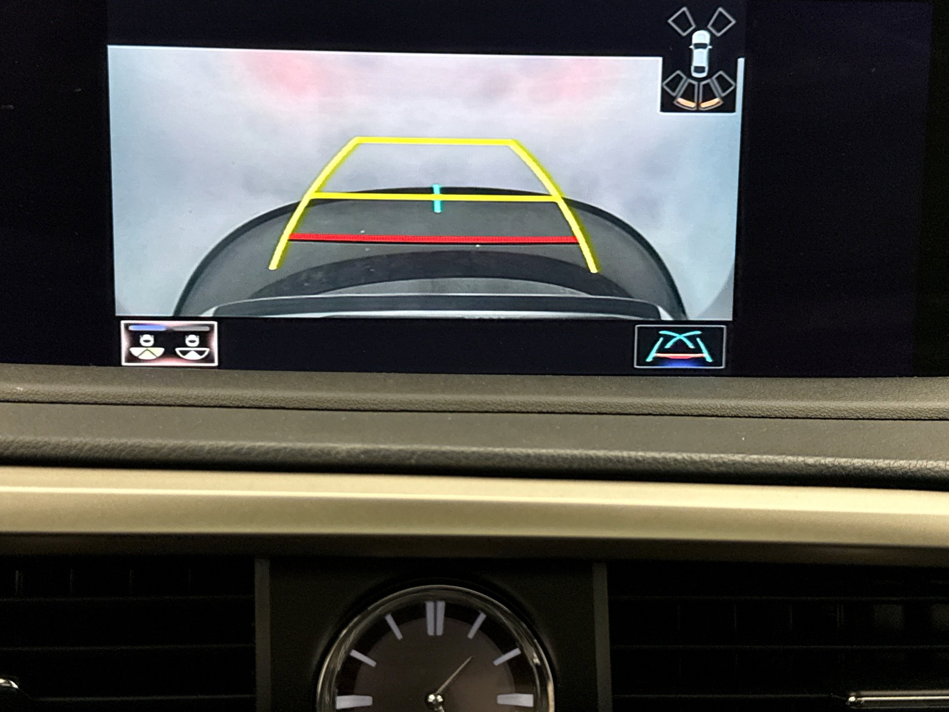 Used 2022 Lexus RX 350 350 4WD NAV image 16