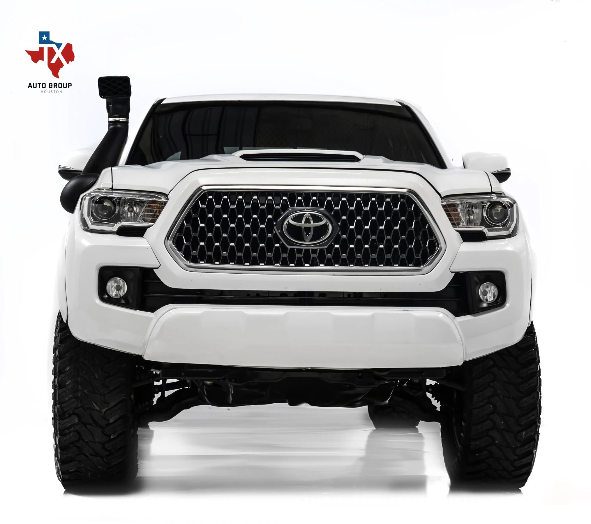 Used 2019 Toyota Tacoma TRD Sport image 8