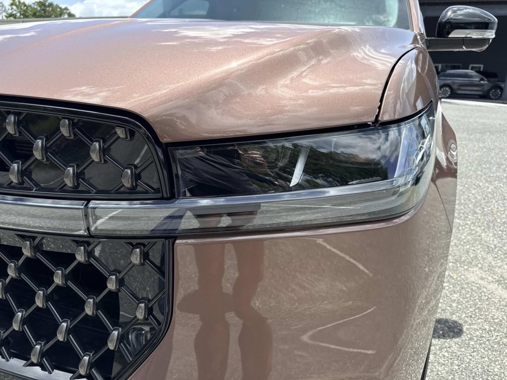 New 2026 Lincoln Navigator L Black Label AWD/4WD image 9