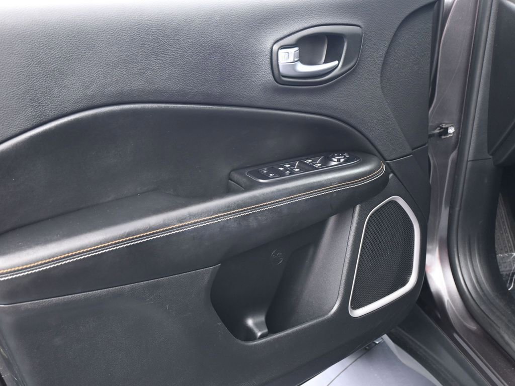 Used 2021 Jeep Compass Latitude image 14