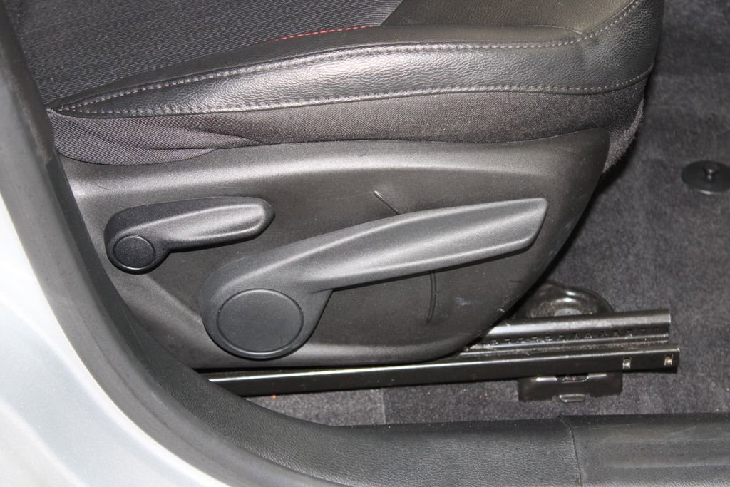 Used 2025 Jeep Compass Trailhawk image 26