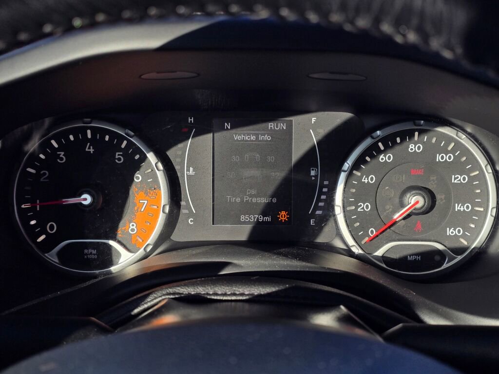 Used 2018 Jeep Renegade Altitude AWD/4WD image 29