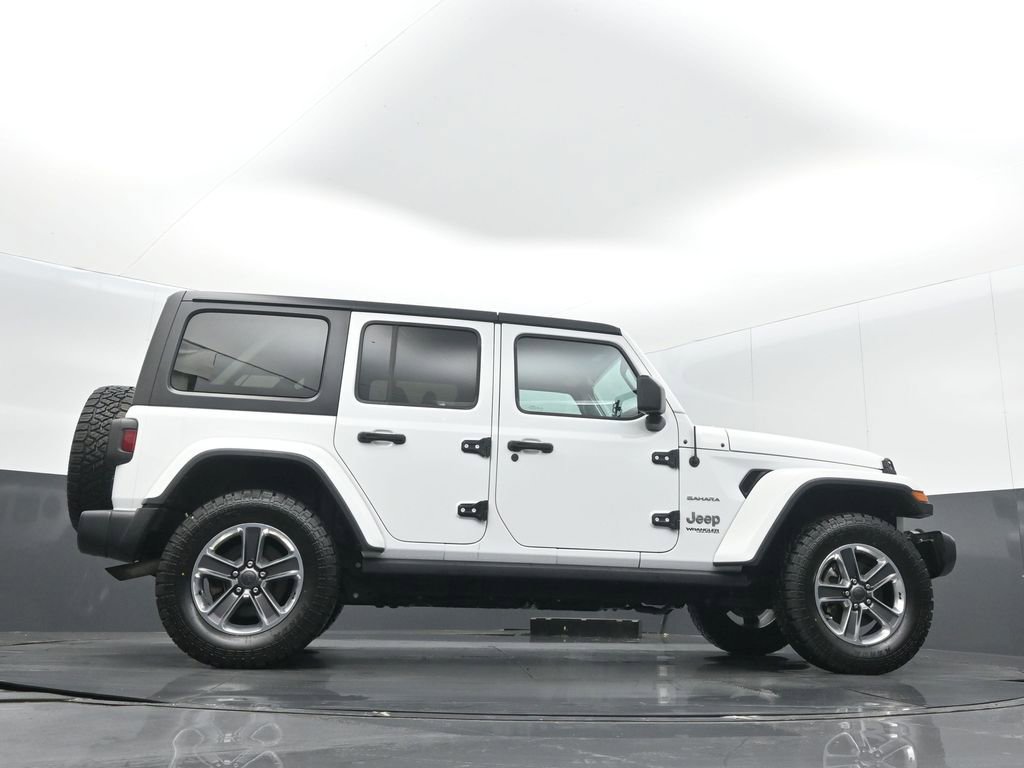Used 2020 Jeep Wrangler Unlimited Sahara AWD/4WD image 35