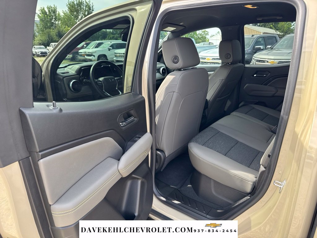 Used 2024 Chevrolet Colorado ZR2 AWD/4WD image 16