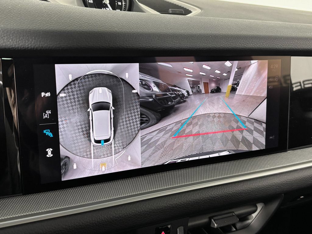 Certified 2026 Porsche Cayenne AWD/4WD image 28